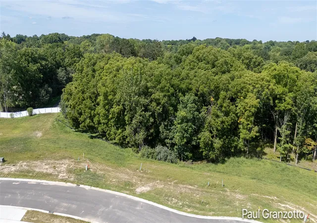 Photo 4 of Land for sale at 5561 N Blackberry Bluff, Kentwood, MI 49512 | MLS# 70554537 | Listing updated on 2026-08-27