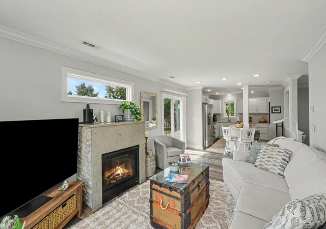 Photo 3 of Condo for sale at 345 S Walnut St, Bay City, MI 48706 | MLS# 50219610 | Listing updated on 2026-08-24