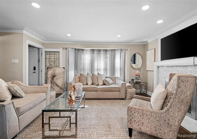 Photo 3 of Sale Pending at 150 W Hildale, Highland Park, MI 48203 | MLS# 60945562 | Listing updated on 2026-07-18
