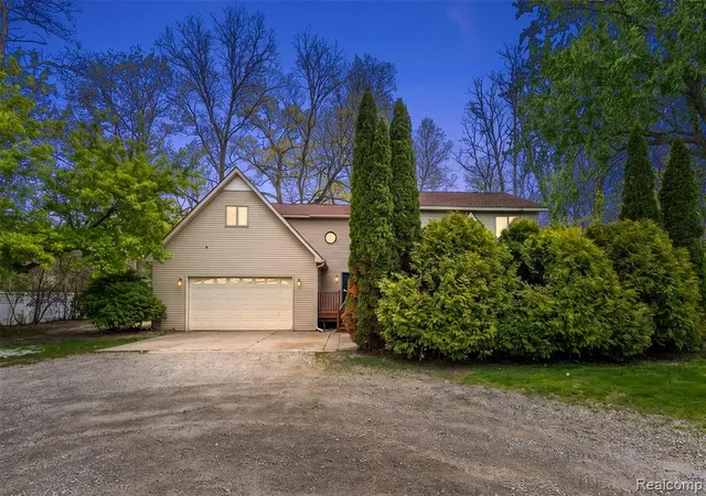 Photo 1 of Single family home for sale at 2475 S Ortonville Rd, Ortonville, MI 48462 8643 | MLS# 60994087 | Listing updated on 2026-09-14