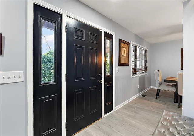 Photo 3 of Single family home for sale at 2475 S Ortonville Rd, Ortonville, MI 48462 8643 | MLS# 60994087 | Listing updated on 2026-09-14