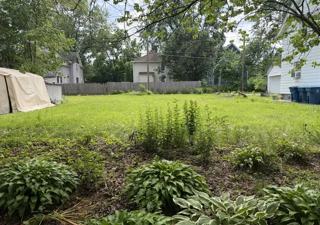 1st image of 918 Lane Blvd, Kalamazoo, MI 49001 | MLS# 70538583