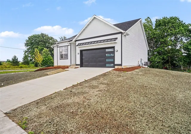 Homes for sale in Allendale, MI | 5214 Margot Ln, Allendale, MI 49401 | MLS# 70529892