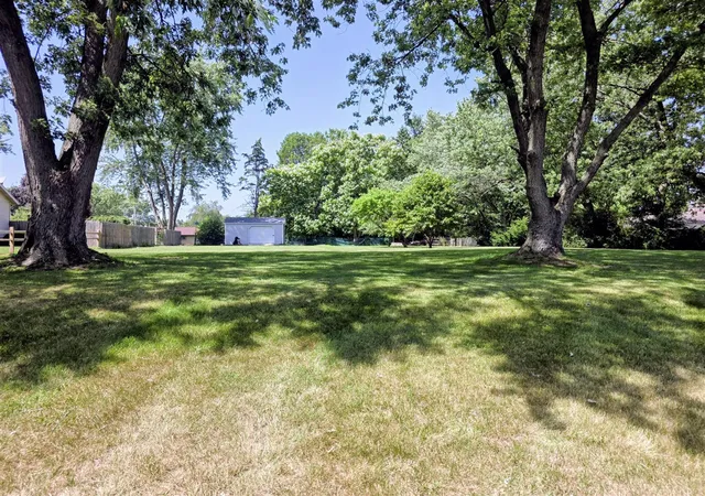 1st image of 6421 Plainfield Ave, Kalamazoo, MI 49048 | MLS# 70543340