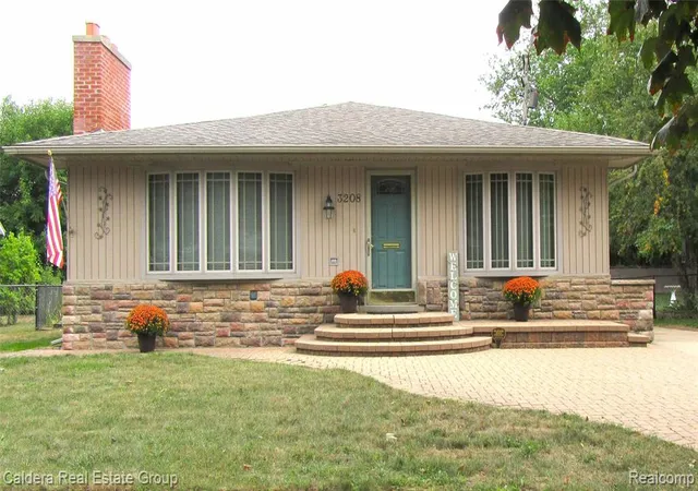 Photo 1 of Single family home for sale at 3208 Glenview Ave, Royal Oak, MI 48073 2350 | MLS# 61024140 | Listing updated on 2026-09-15