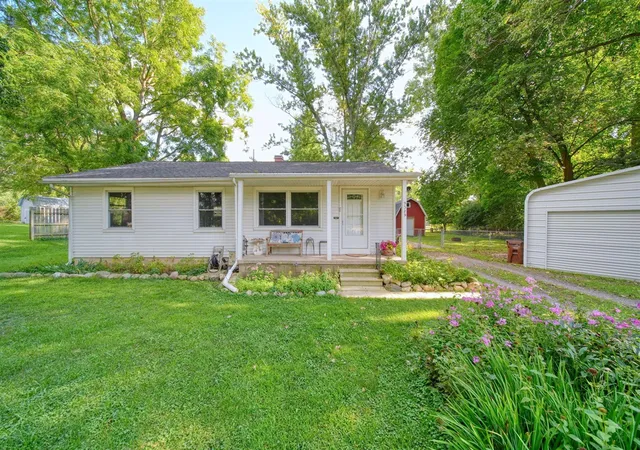 Photo 1 of Sale Pending at 5329 Spring Arbor Rd, Jackson, MI 49201 | MLS# 70555482 | Listing updated on 2026-08-31