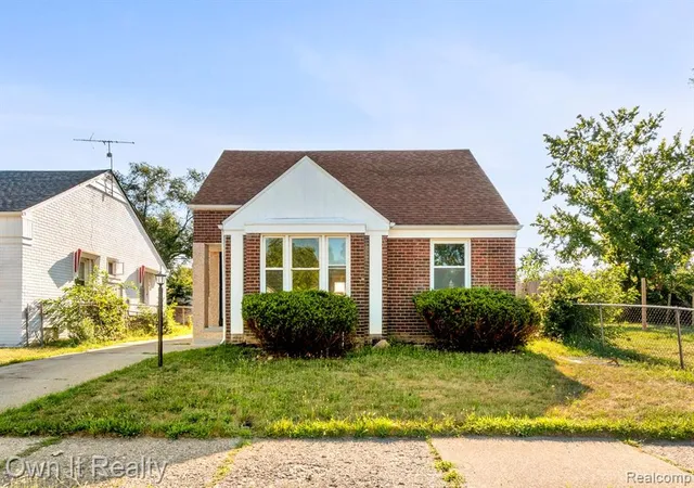 Photo 2 of Sale Pending at 18500 Asbury Park, Detroit, MI 48235 3070 | MLS# 61023773 | Listing updated on 2026-09-03