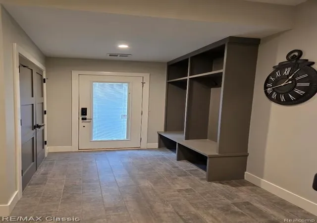 3rd image of 4225 W 14 Mile Rd #Suite 100, Royal Oak, MI 48073 | MLS# 61015309
