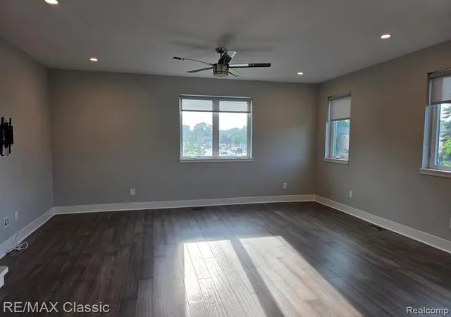5th image of 4225 W 14 Mile Rd #Suite 100, Royal Oak, MI 48073 | MLS# 61015309