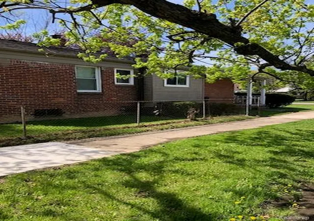 Photo 3 of Single family home for sale at 8908 Artesian St, Detroit, MI 48228 | MLS# 60967820 | Listing updated on 2026-08-13