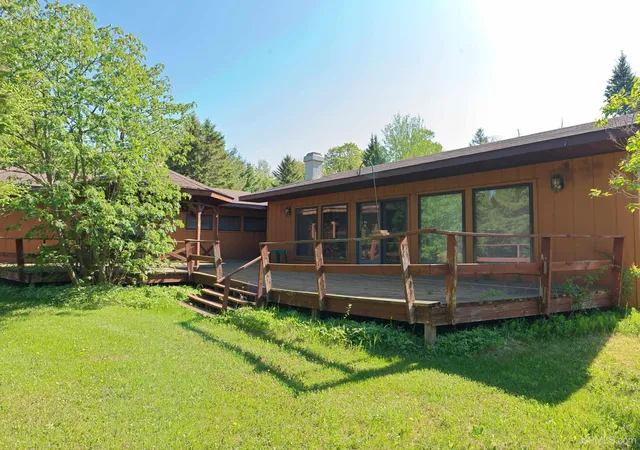 Homes for sale in Munising, MI | N6355 Alger Heights Rd, Munising, MI 49862 | MLS# 50210433