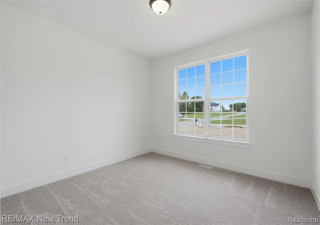 Photo 3 of Sale Pending at 2021 Crested Butte Dr, White Lake, MI 48383 2375 | MLS# 61025095 | Listing updated on 2026-09-08
