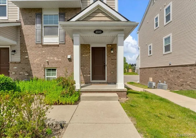 25th image of 4600 Bradley Cir, Troy, MI 48085 | MLS# 61008124