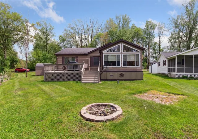 Homes for sale in Quincy, MI | 204 Crockett Dr, Quincy, MI 49082 | MLS# 70468544