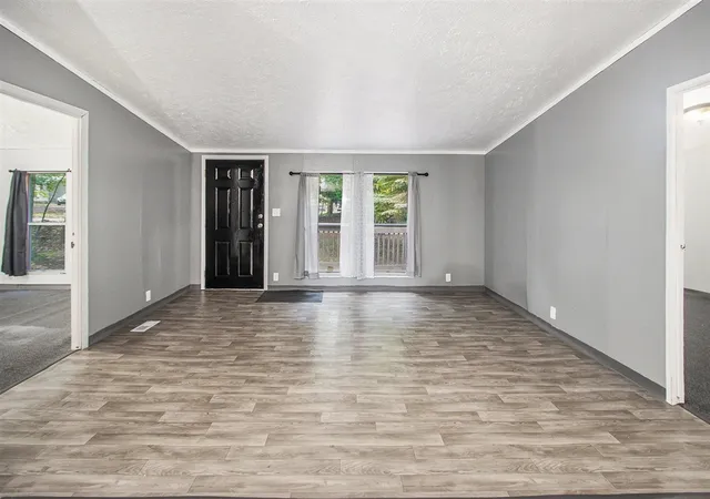 Photo 3 of Single family home for sale at 6454 W Beech St, Ludington, MI 49431 | MLS# 70490162 | Listing updated on 2025-10-18