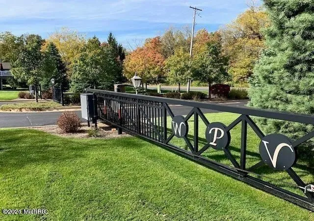 8th image of 2681 West Port Dr, Kalamazoo, MI 49009 | MLS# 70515116