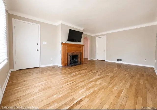Homes for sale in East Lansing, MI | 1142 Lilac Ave, East Lansing, MI 48823 | MLS# 61006883