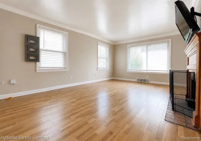 Homes for sale in East Lansing, MI | 1142 Lilac Ave, East Lansing, MI 48823 | MLS# 61006883