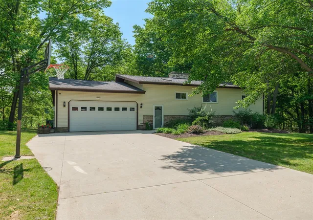 Homes for sale in Three Rivers, MI | 52120 Kern Dr, Three Rivers, MI 49093 | MLS# 70542490