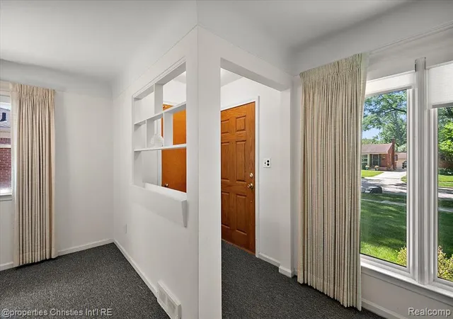 Homes for sale in Birmingham, MI | 1527 Hazel St, Birmingham, MI 48009 | MLS# 61008724