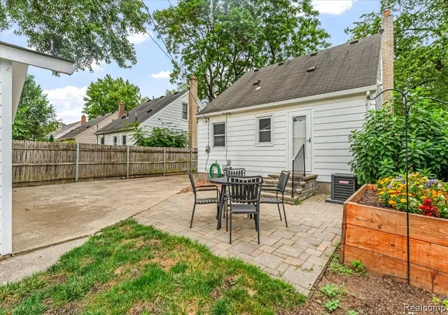 Photo 27 of Sale Pending at 2254 Dorothea Rd, Berkley, MI 48072 | MLS# 61022084 | Listing updated on 2026-08-28