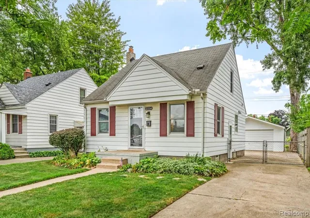 Photo 3 of Sale Pending at 2254 Dorothea Rd, Berkley, MI 48072 | MLS# 61022084 | Listing updated on 2026-08-28