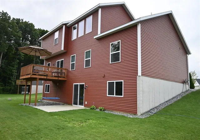 Photo 3 of Single family home for sale at 6016 Sturgeon Run, Muskegon, MI 49444 | MLS# 70551444 | Listing updated on 2026-08-27