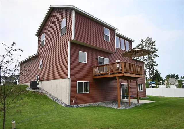 Photo 4 of Single family home for sale at 6016 Sturgeon Run, Muskegon, MI 49444 | MLS# 70551444 | Listing updated on 2026-08-27