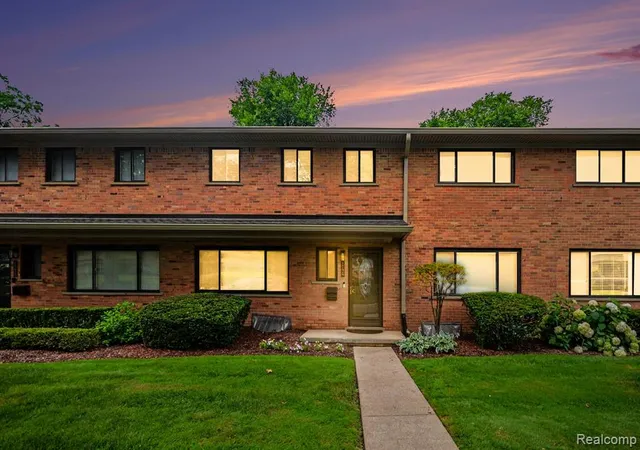 1st image of 144 E Hickory Grove Rd, Bloomfield Hills, MI 48304 1739 | MLS# 61024092