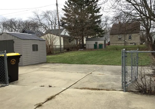Homes for sale in Trenton, MI | 214 Detroit St, Trenton, MI 48183 | MLS# 70493966