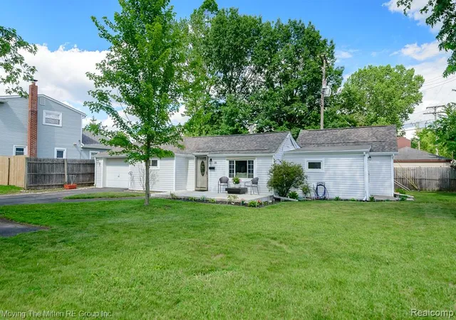 Homes for sale in Belleville, MI | 30 Wexford Ave, Belleville, MI 48111 | MLS# 61005540