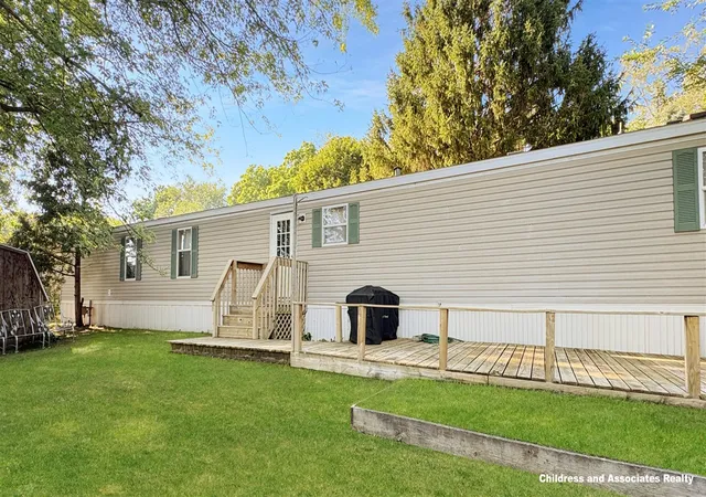 1st image of 12851 Charles Dr, Wayland, MI 49348 | MLS# 70553236