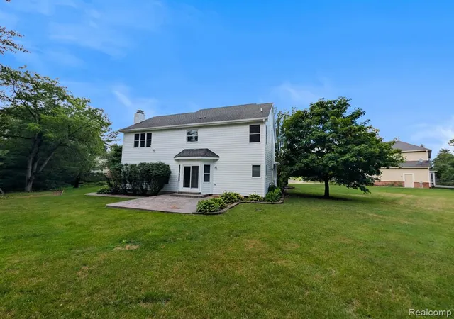 38th image of 1859 Lonesome Lake Ct, Lake Orion, MI 48362 | MLS# 61003922