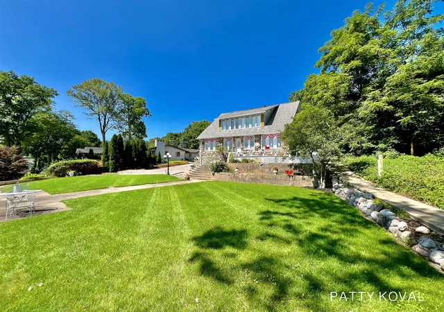 Photo 4 of Sale Pending at 446 Bayview Ct, Caledonia, MI 49316 | MLS# 70496406 | Listing updated on 2026-09-10