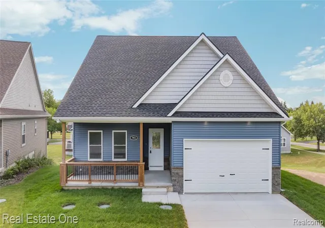 Photo 2 of Single family home for sale at 7453 Village Ct, Davisburg, MI 48350 2555 | MLS# 61013088 | Listing updated on 2026-09-06
