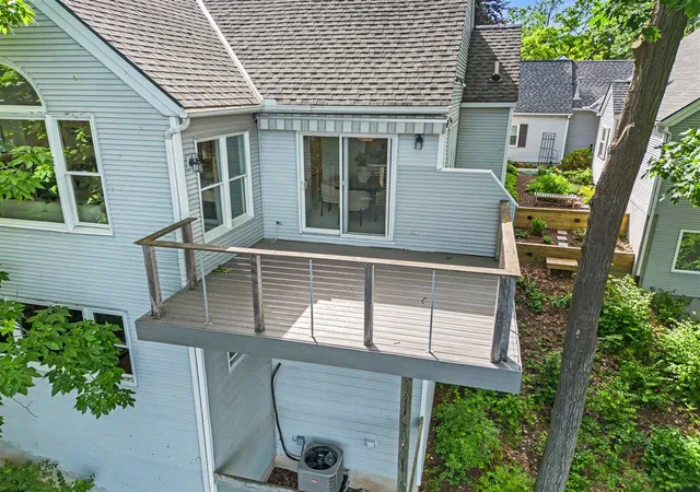 Listing Photo 5 - Condo for sale in building located at 542 Heritage Dr, Ann Arbor, MI 48105