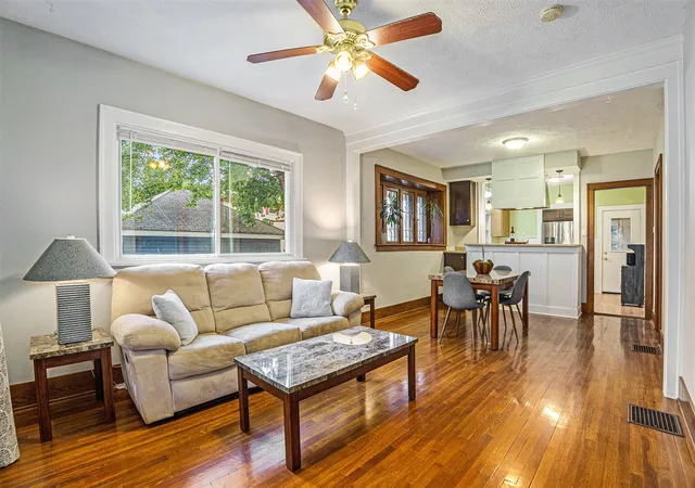 5th image of 941 Arianna St, Grand Rapids, MI 49504 | MLS# 70489082
