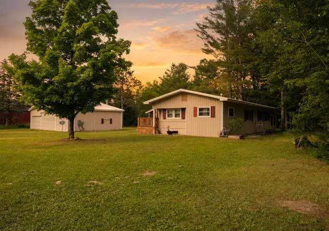 Homes for sale in Lake City, MI | 1111 Taxiway Ida, Lake City, MI 49651 | MLS# 80070517