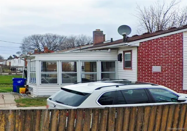 Homes for sale in Hamtramck, MI | 11901 Bloom St, Hamtramck, MI 48212 | MLS# 61002335