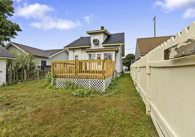 20th image of 1670 Cleveland Ave, Wyoming, MI 49509 | MLS# 70553940
