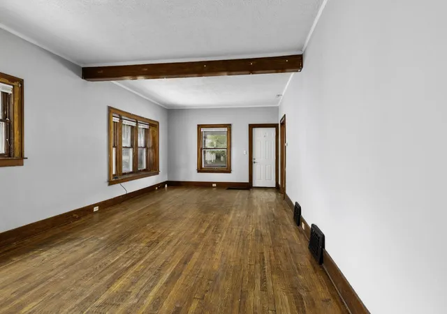 4th image of 1670 Cleveland Ave, Wyoming, MI 49509 | MLS# 70553940