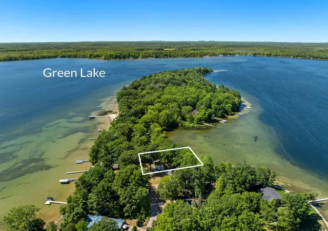 Homes for sale in Interlochen, MI | 4871 Lakeview Dr, Interlochen, MI 49643 | MLS# 80070144