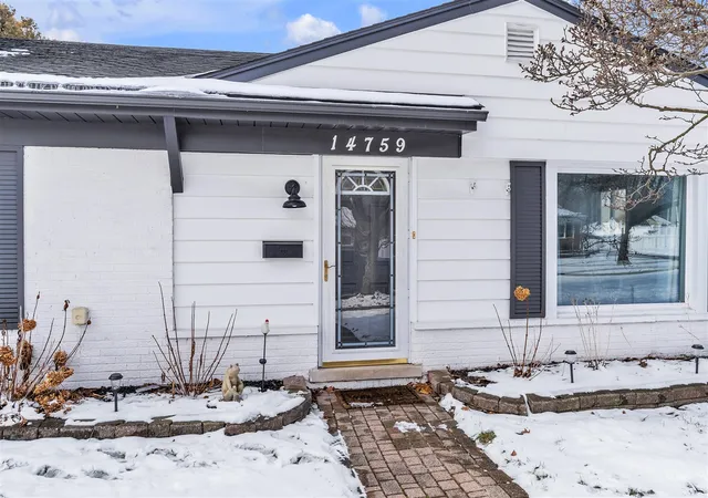 Photo 2 of Sale Pending at 14759 Ingram St, Livonia, MI 48154 | MLS# 70510374 | Listing updated on 2026-01-18