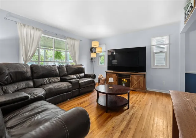 5th image of 1527 Highgate Rd, Kalamazoo, MI 49006 | MLS# 70528743