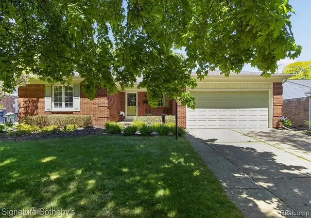 Homes for sale in Plymouth, MI | 1782 Nantucket Rd, Plymouth, MI 48170 | MLS# 60995270