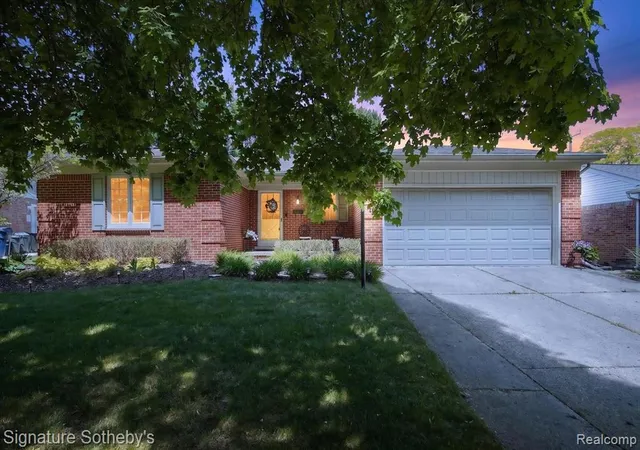 Homes for sale in Plymouth, MI | 1782 Nantucket Rd, Plymouth, MI 48170 | MLS# 60995270
