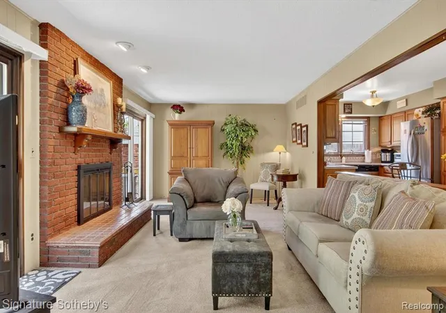 Homes for sale in Plymouth, MI | 1782 Nantucket Rd, Plymouth, MI 48170 | MLS# 60995270