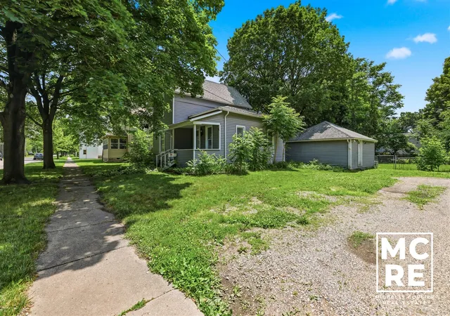Homes for sale in Hastings, MI | 430 E Bond St, Hastings, MI 49058 | MLS# 70541755