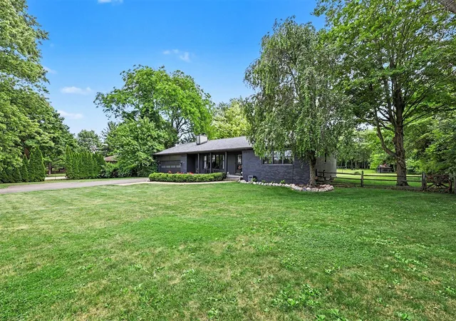 4th image of 1145 W Bemis Rd, Saline, MI 48176 | MLS# 70539358