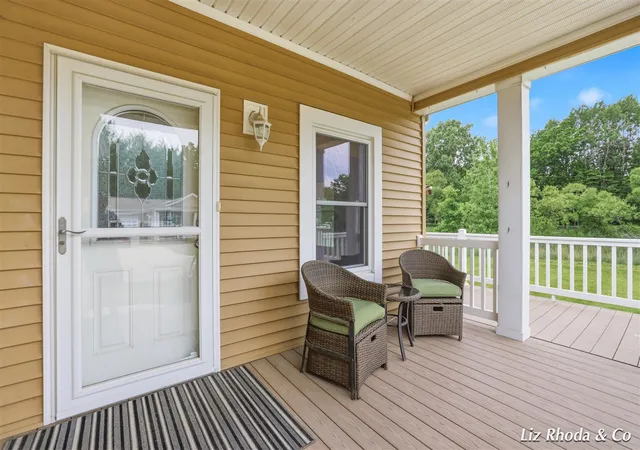 Homes for sale in Rockford, MI | 5610 Kingsley Dr, Rockford, MI 49341 | MLS# 70538807